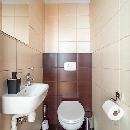 Metro Stoklosy 2-Bedroom Apartment Warsaw Exterior photo