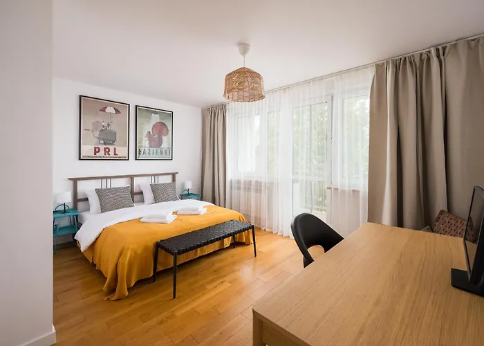 Metro Stoklosy 2-Bedroom Apartment