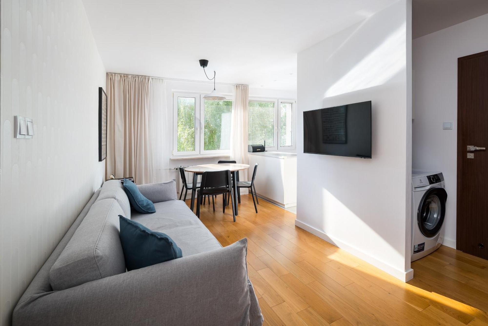 Metro Stoklosy 2-bedroom