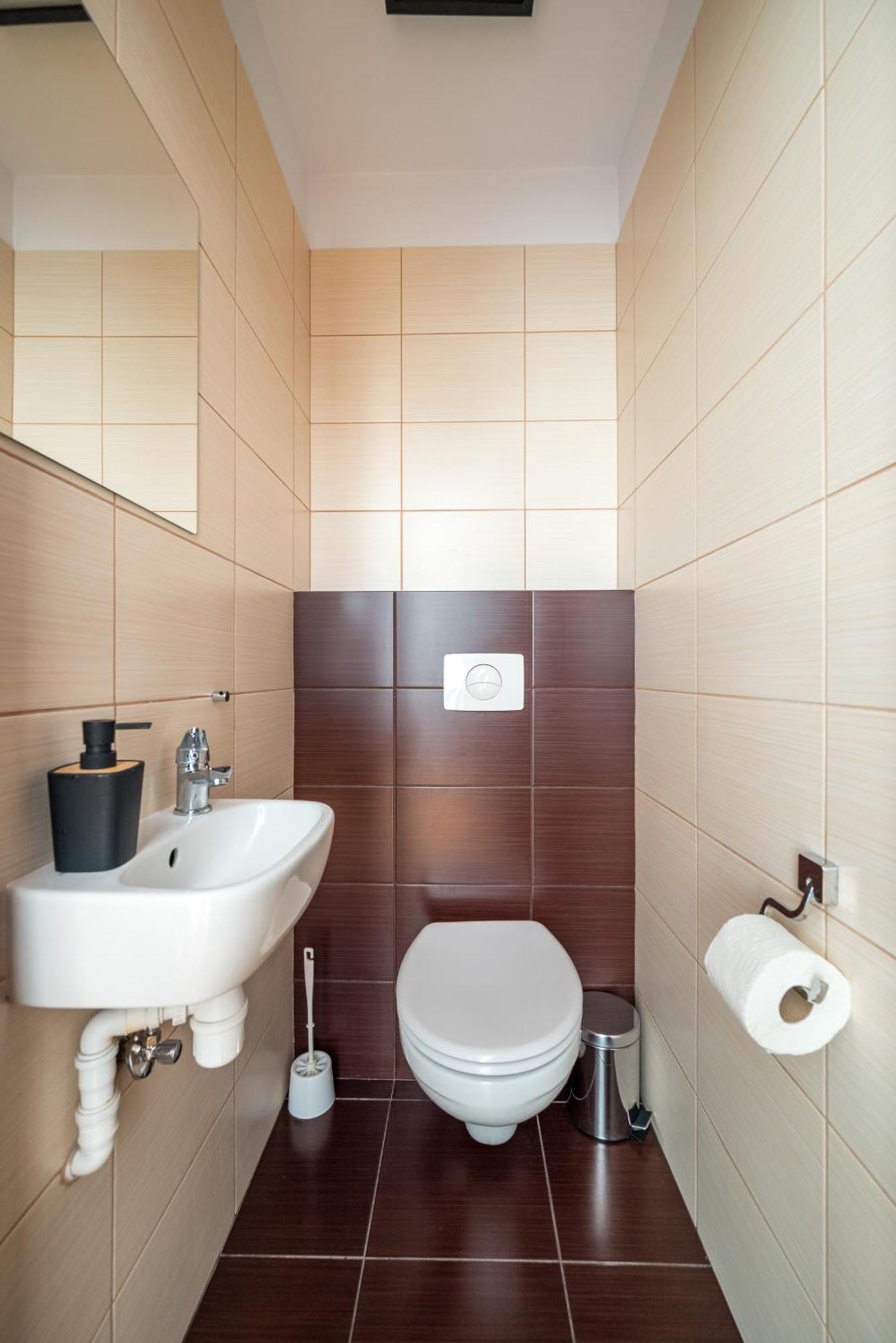 Metro Stoklosy 2-bedroom *