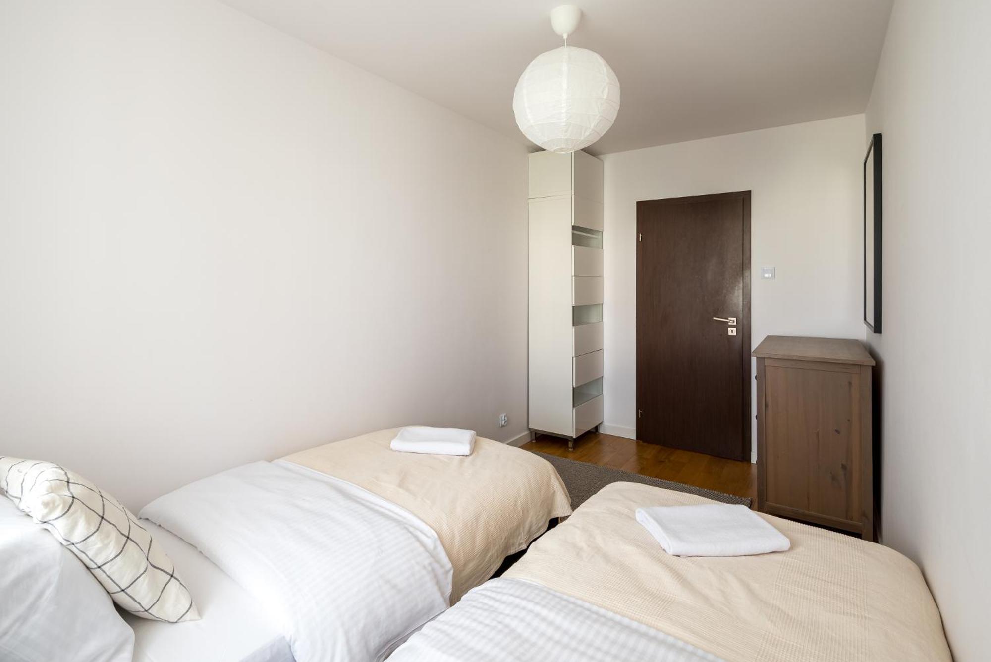 Metro Stoklosy 2-bedroom Warsaw