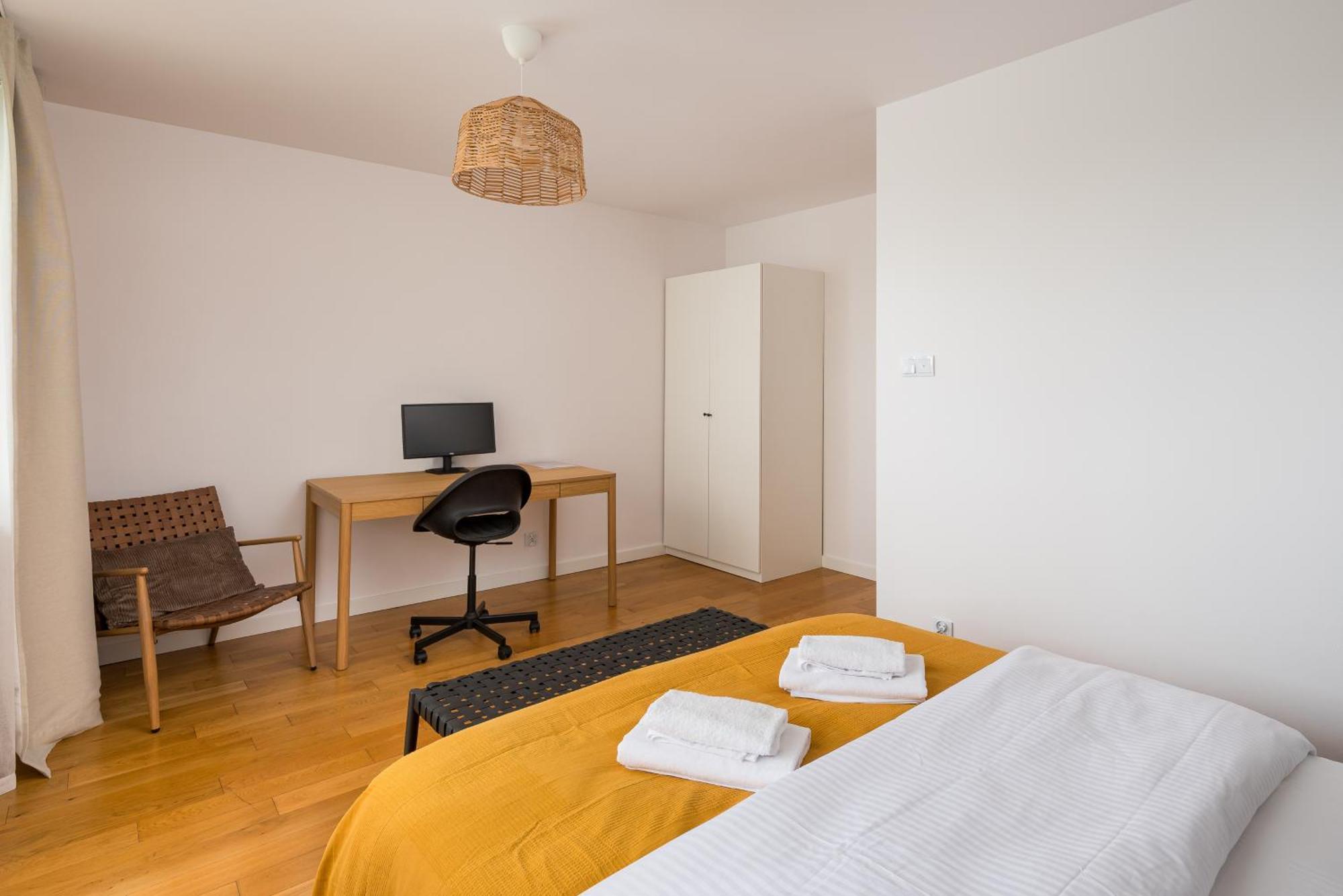 Metro Stoklosy 2-bedroom * Varsovia